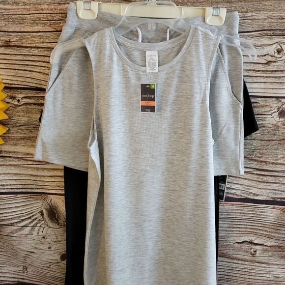 West Loop 3pc lot shorts/ 2 short Sleeve Tees Women's medium NWT black/ gray - Picture 6 of 9